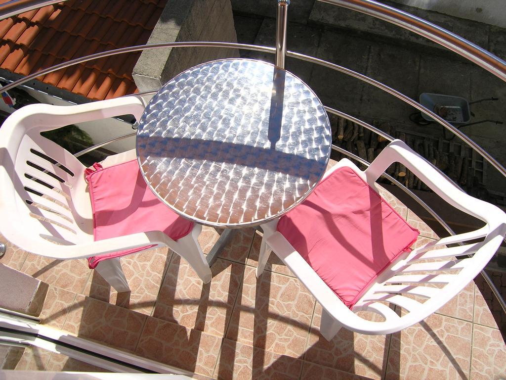 Apartments Kristina คิร์ก ภายนอก รูปภาพ