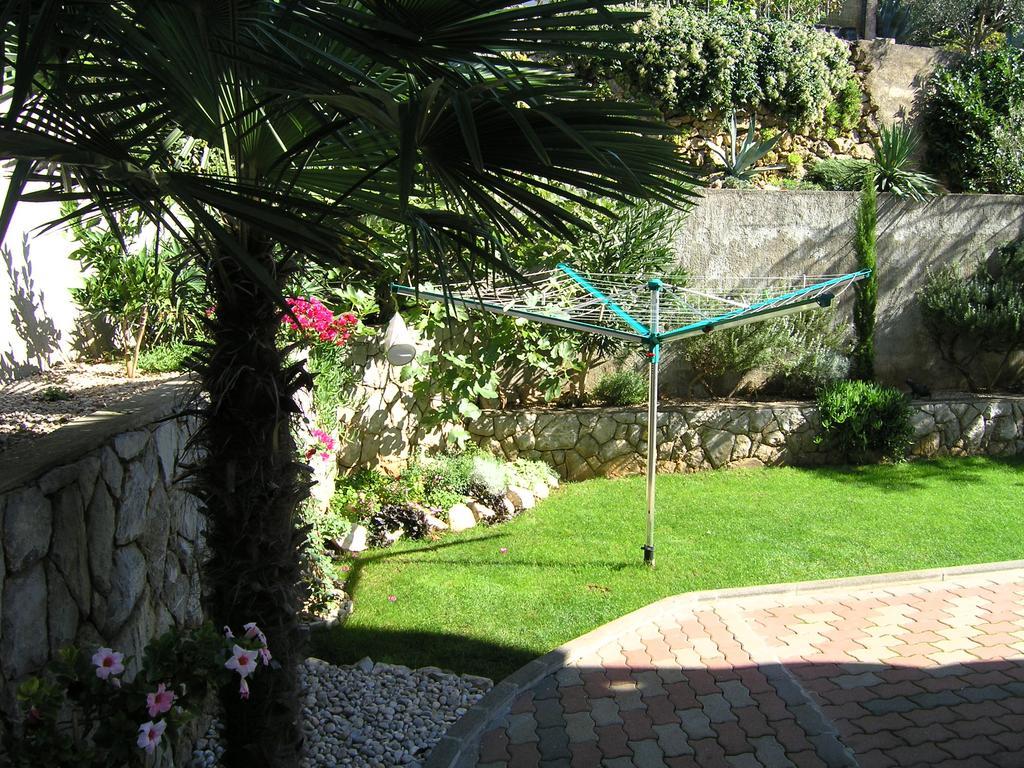 Apartments Kristina คิร์ก ภายนอก รูปภาพ