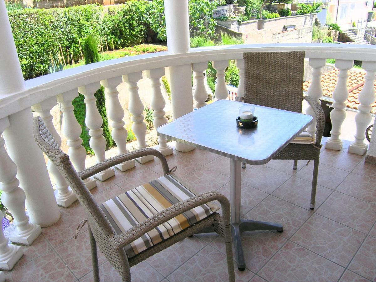 Apartments Kristina คิร์ก ภายนอก รูปภาพ